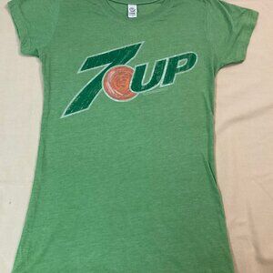 Vintage 7Up Graphic T-Shirt - Size Large